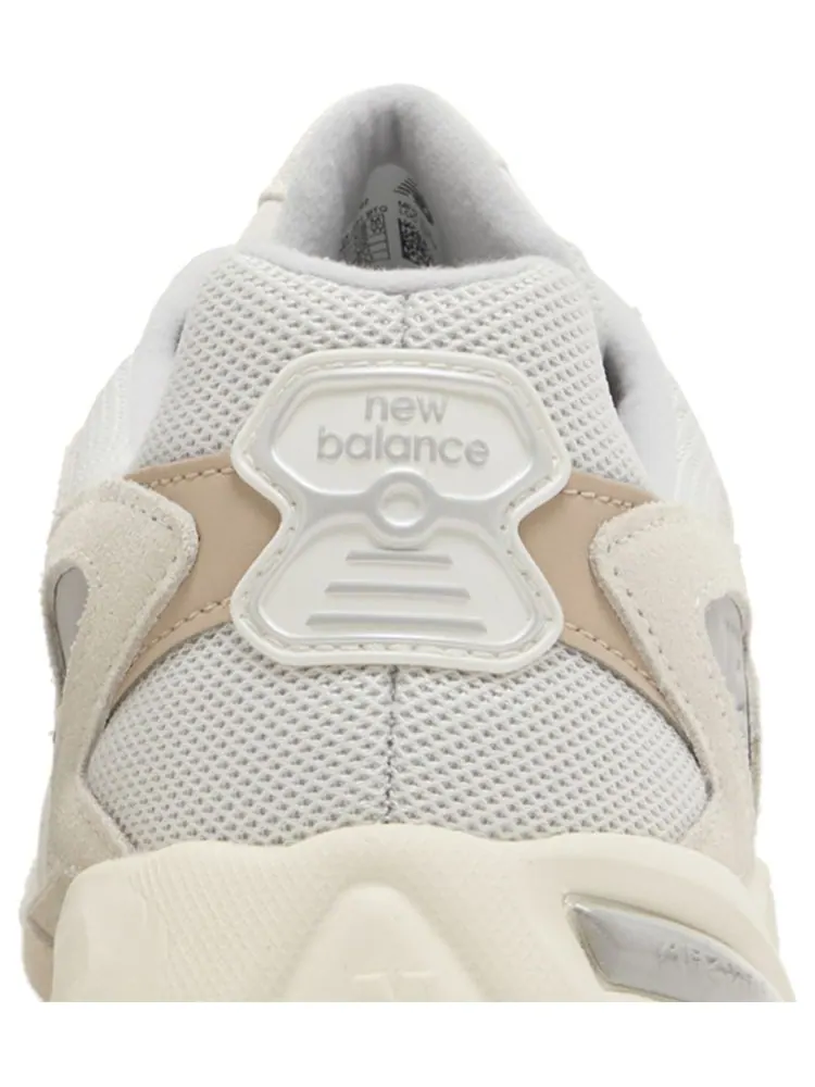 Кроссовки New Balance 725 'Off White Grey' — изображение 7 из 8, бежевый