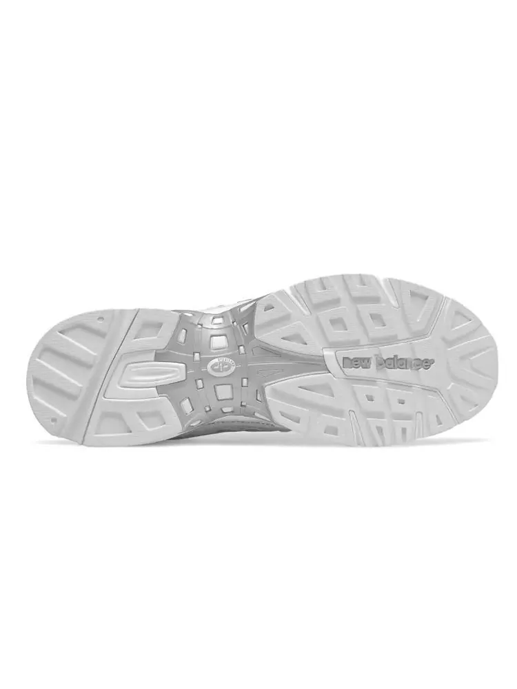Кроссовки New Balance NB 827 — изображение 5 из 5, белый/серебристый