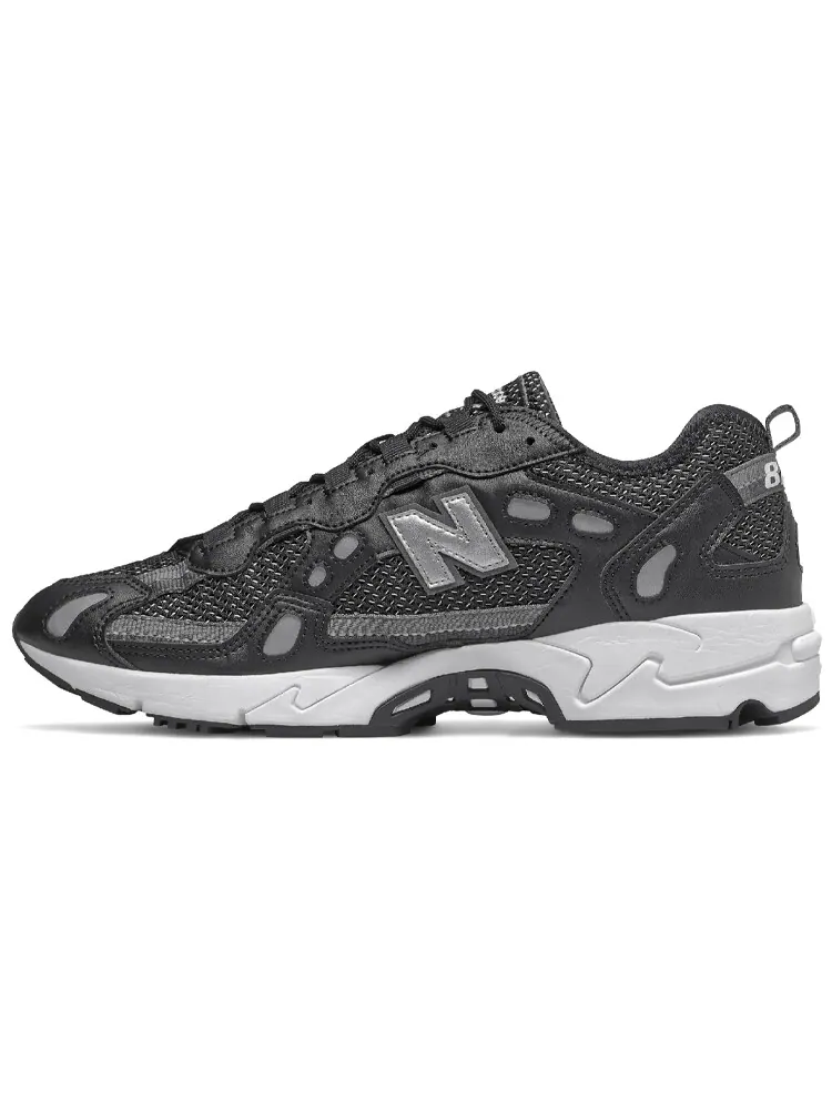 Кроссовки New Balance NB 827 — изображение 1 из 8, черный/серый