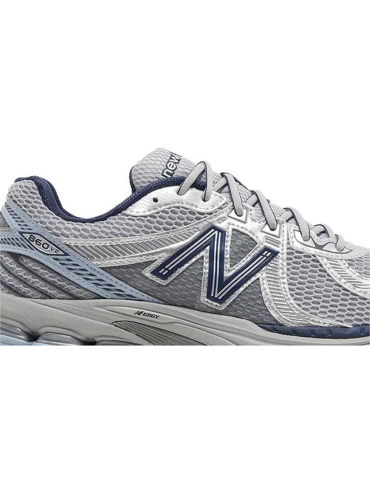 Кроссовки 860v2 'Milky Way Pack - Arctic Grey' — изображение 2 из 4, серый