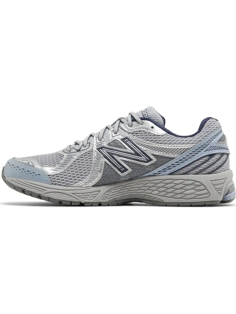 Кроссовки 860v2 'Milky Way Pack - Arctic Grey' — изображение 3 из 4, серый