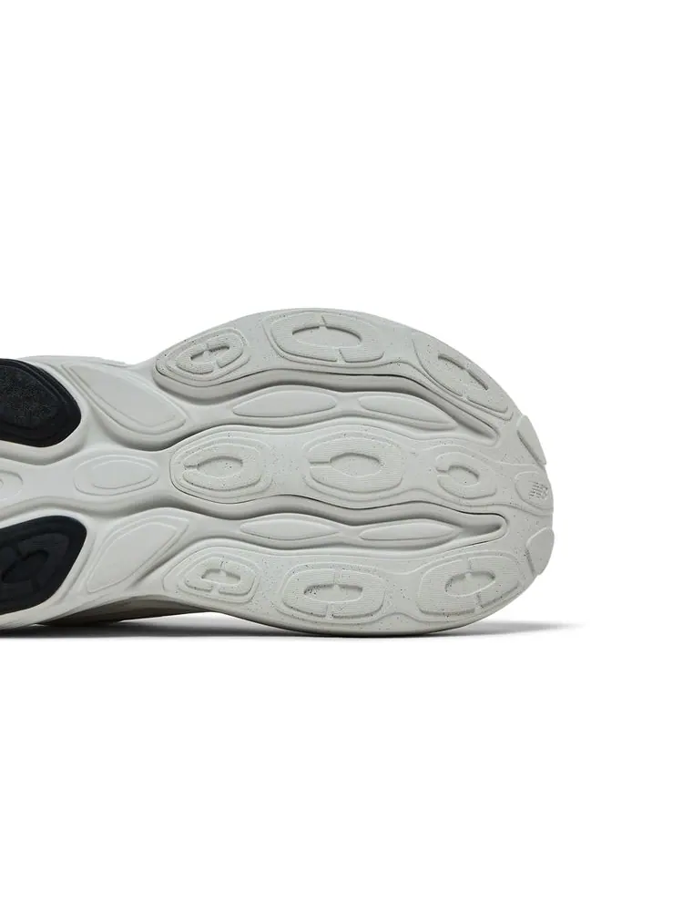 Кроссовки Fresh Foam X More v5 2E Wide 'Reflection Silver Metallic' — изображение 5 из 8, серебристый металлик