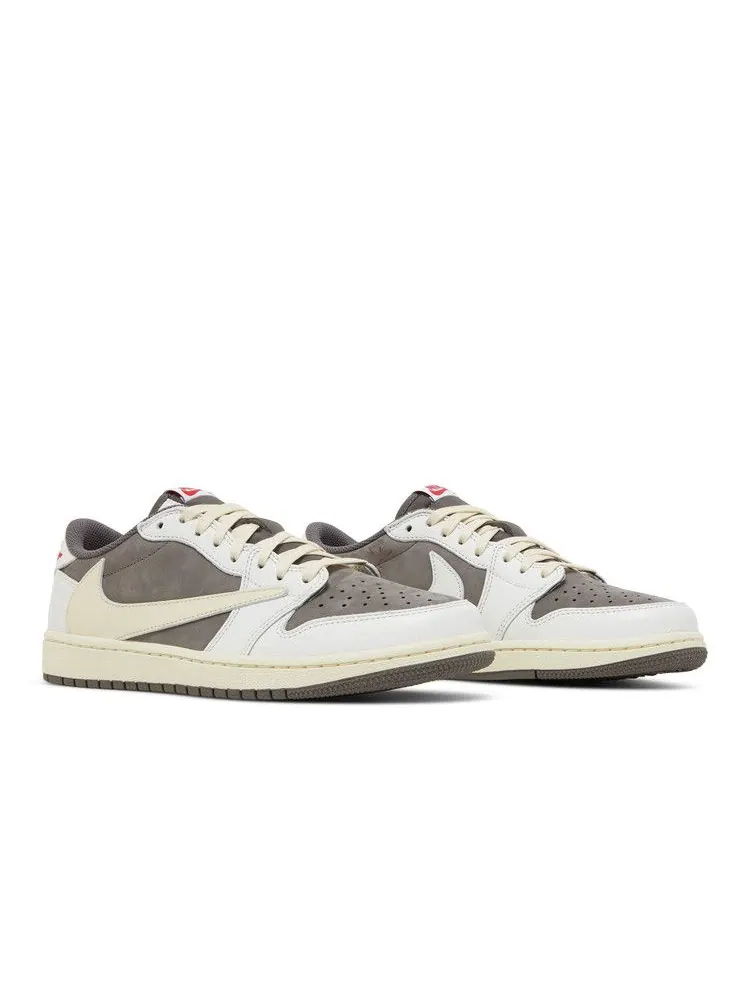 Кроссовки Air Jordan Travis Scott x Air Jordan 1 Retro Low OG 'Reverse Mocha' Sample — изображение 9 из 9, красный