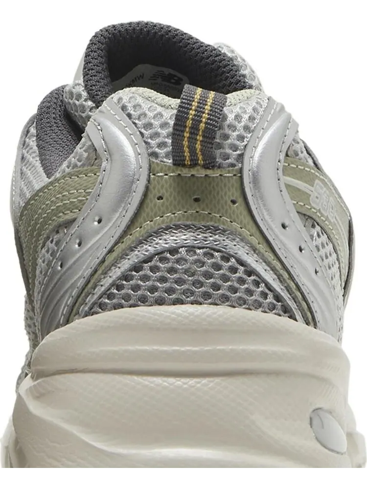 Кроссовки New Balance 530 'Silver Khaki' — изображение 7 из 8, серебряный