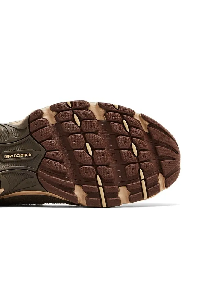 Кроссовки New Balance 530 Dark Mushroom Incense — изображение 5 из 6, грибной
