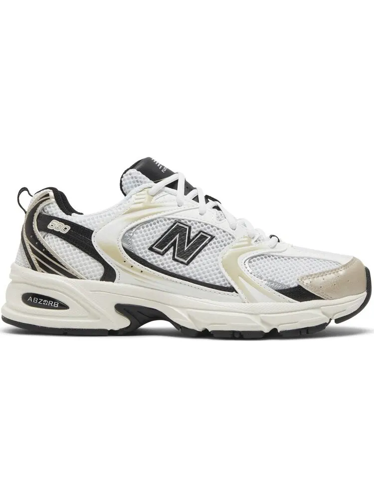 Кроссовки New Balance 530: Белый цвет с золотистыми акцентами — изображение 2 из 4