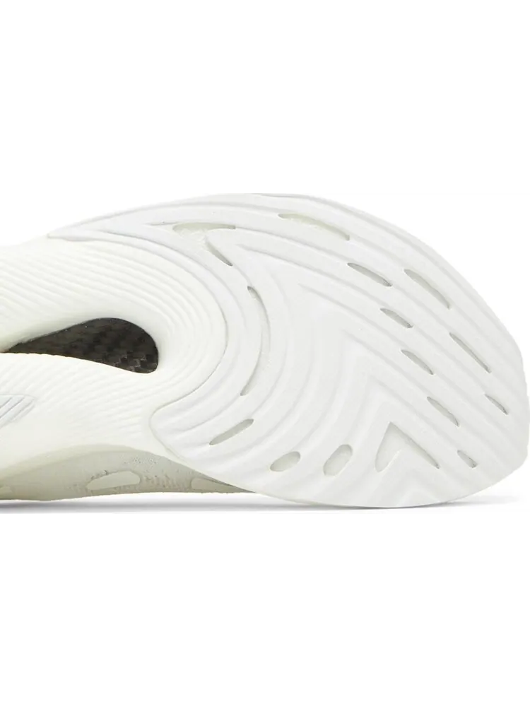 Кроссовки New Balance District Vision x FuelCell RC Elite v2 'White' — изображение 5 из 8, белый