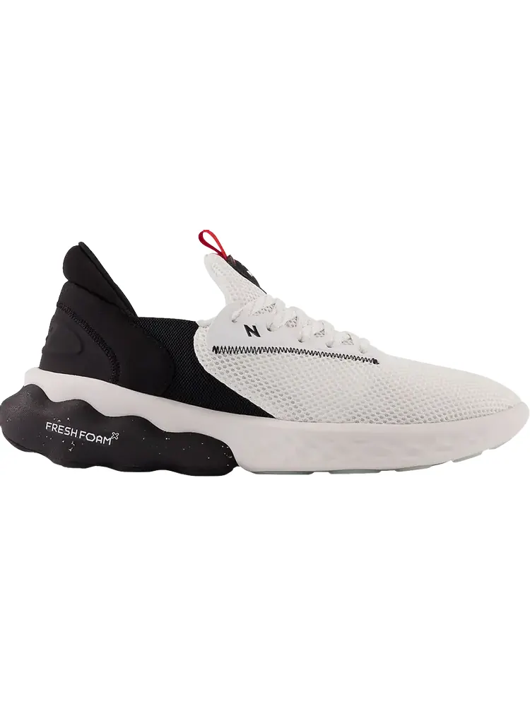 Кроссовки New Balance Fresh Foam Roav Elite 'White Black' — изображение 1 из 1, белый
