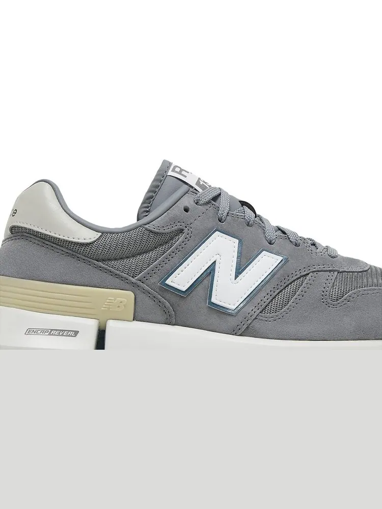 Кроссовки New Balance RC 1300 'Green Logo Pack - Grey' — изображение 2 из 8, серый