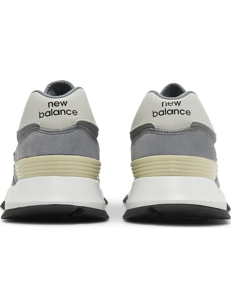 Кроссовки New Balance RC 1300 'Green Logo Pack - Grey' — изображение 6 из 8, серый