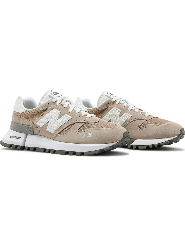 Кроссовки New Balance Ronnie Fieg x RC 1300 '10th Anniversary - White Pepper' — изображение 8 из 8, загар