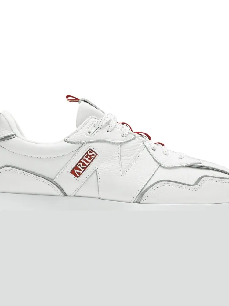Кроссовки New Balance Aries x 327 'INVINCIBLE II - White' — изображение 2 из 8, белый