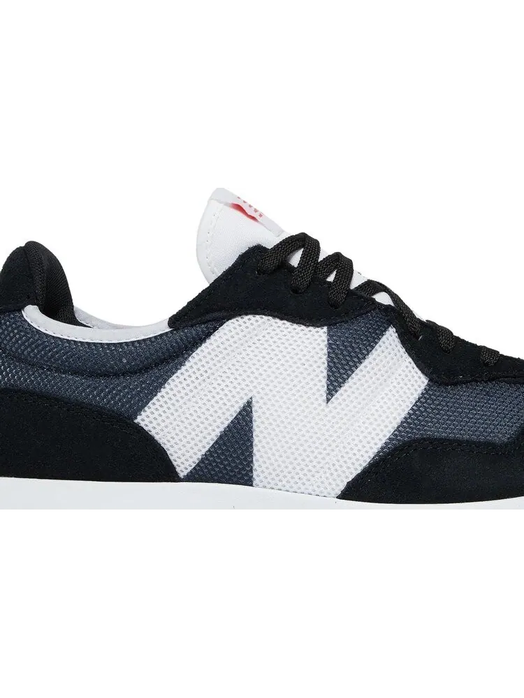 Кроссовки New Balance 327 — изображение 2 из 8, черный