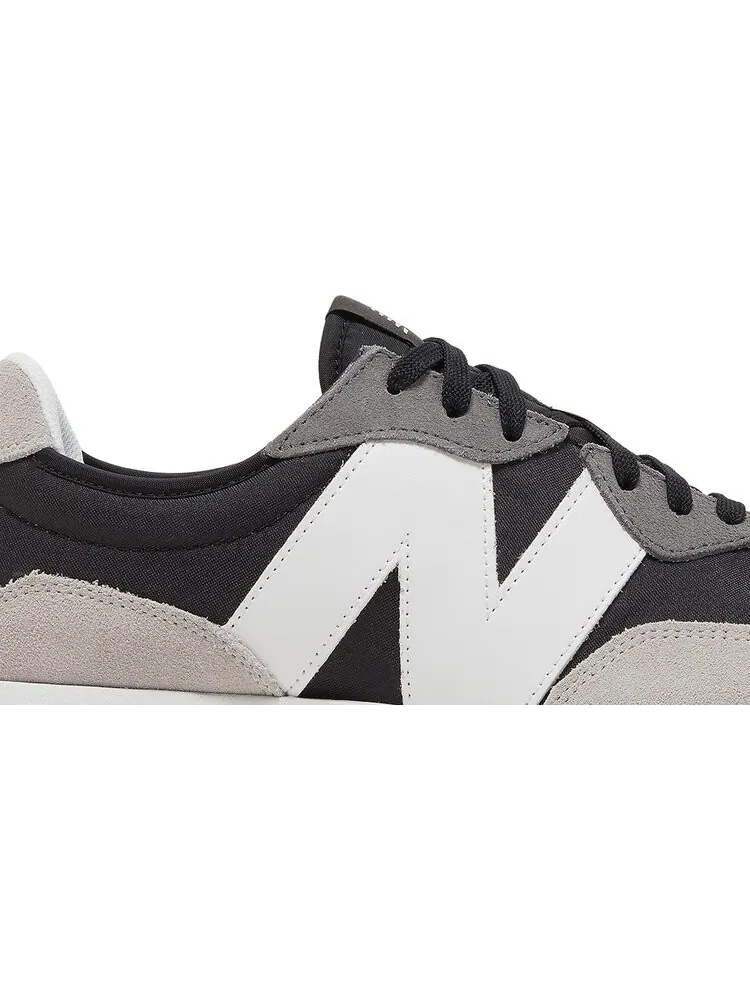 Кроссовки New Balance 327 — изображение 2 из 8, черный