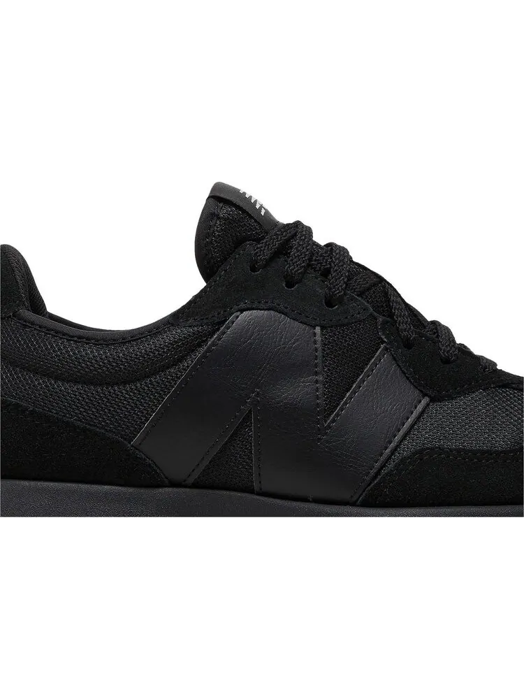 Кроссовки New Balance 327 'Triple Black' — изображение 2 из 8, черный
