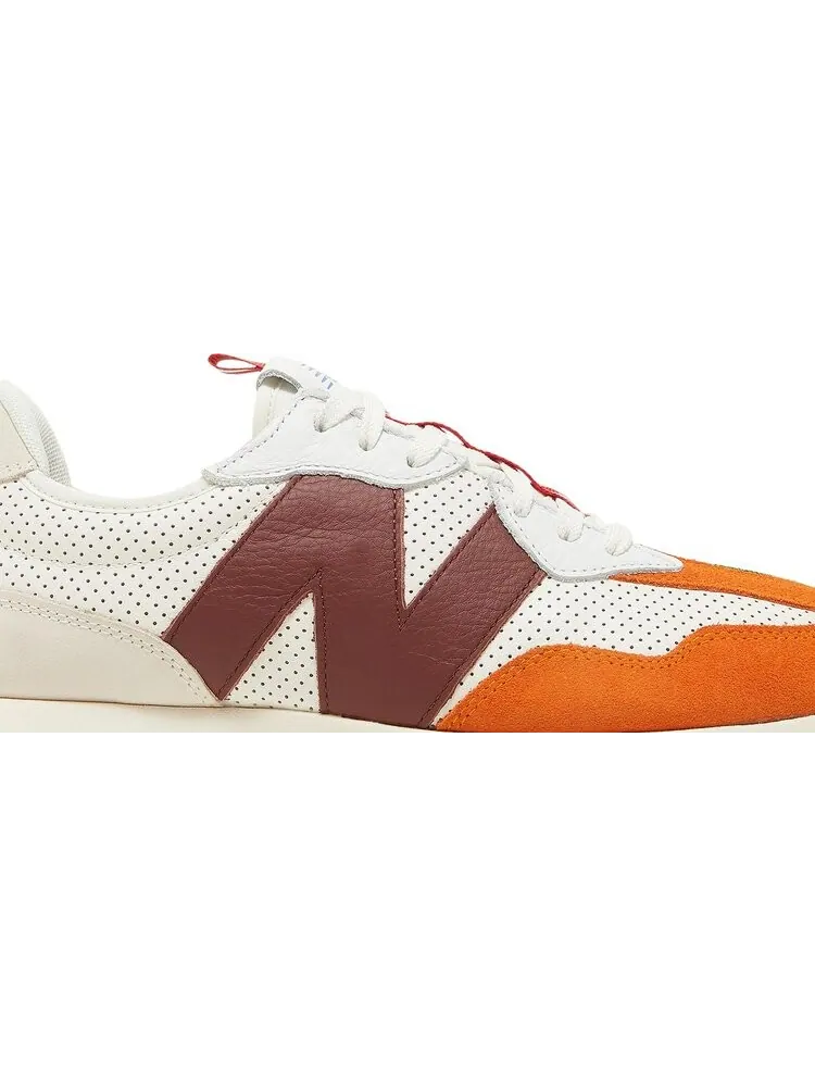 Кроссовки New Balance Dejounte Murray x 327 'Heat Up' — изображение 2 из 8, коричневый