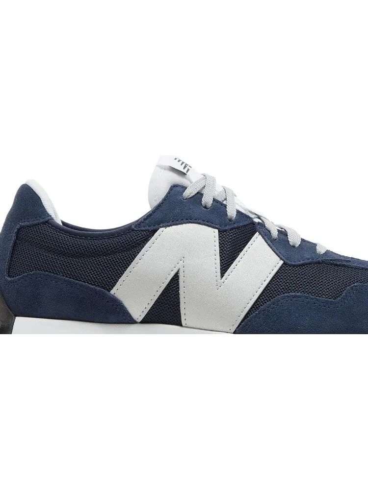 Кроссовки New Balance 327 'Natural Indigo Metallic Silver' — изображение 2 из 8, синий