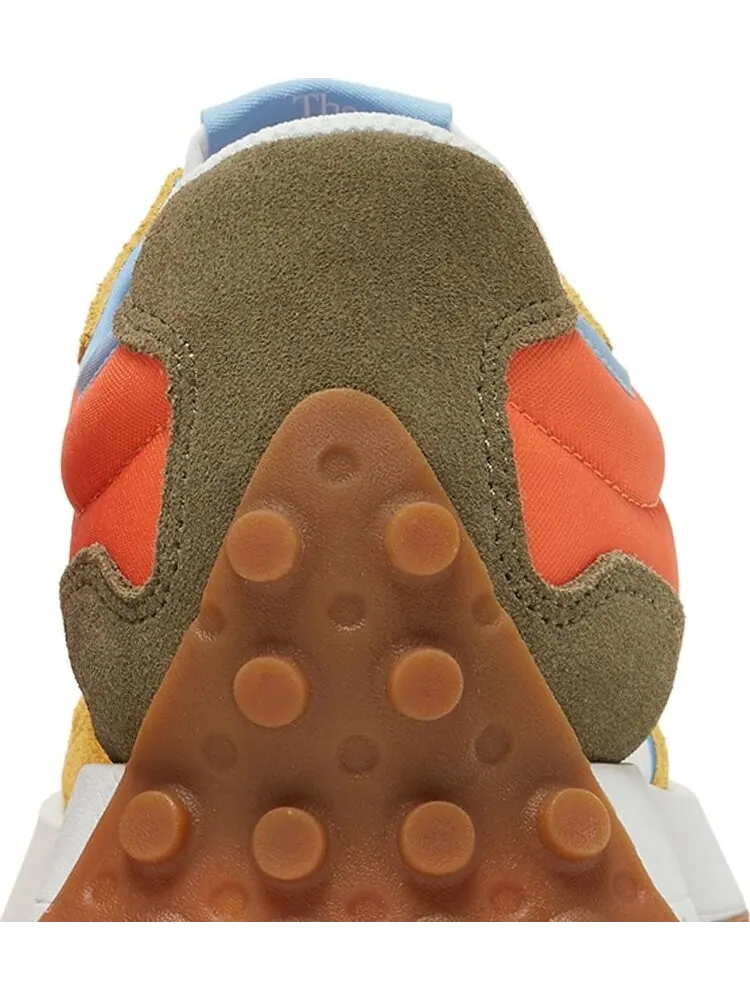 Кроссовки New Balance 327 'Wheat Field Red Clay' — изображение 7 из 8, коричневый