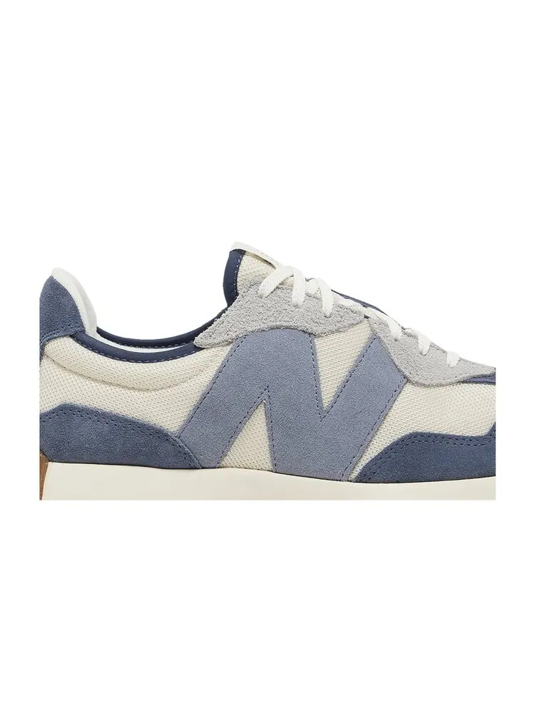 Кроссовки New Balance 327 — изображение 2 из 4, синий