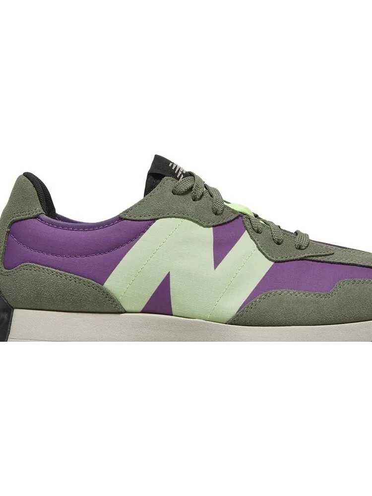 Кроссовки New Balance 327 'Sour Grape Bleached Lime Glow' — изображение 2 из 8, фиолетовый