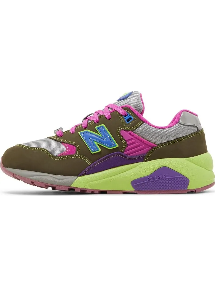 Кроссовки New Balance Stray Rats x 580 'Tribute to 2007 - Dark Moss' — изображение 3 из 8, зеленый