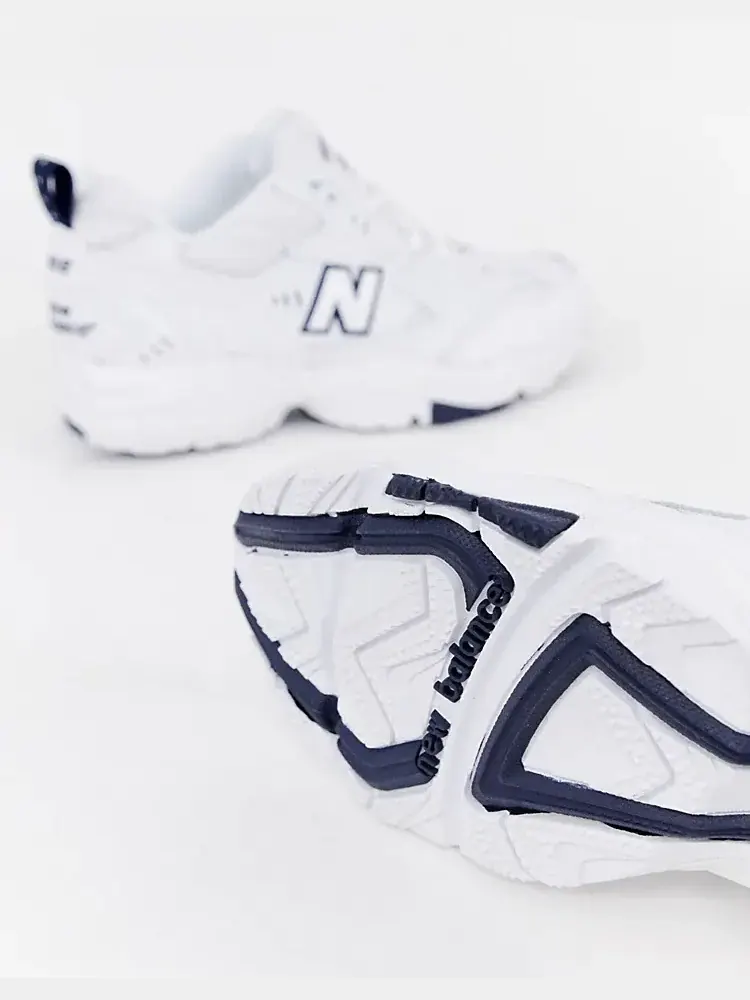 Кроссовки New Balance 608 Белые — изображение 2 из 4, белый