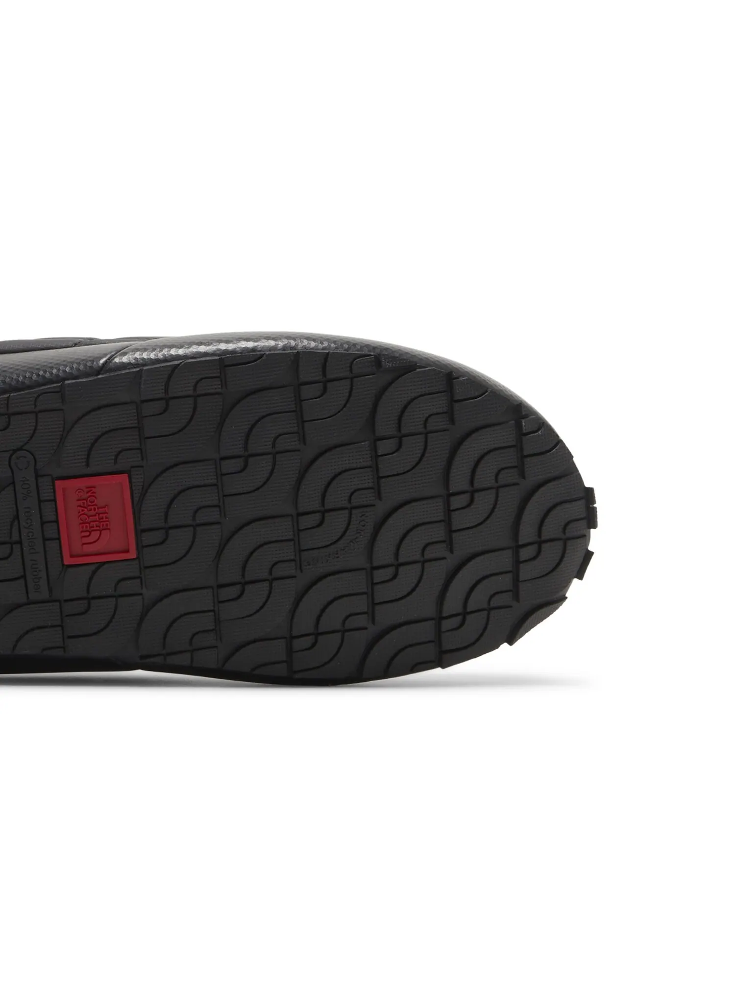 Женские ботинки The North Face Thermoball Traction Mule стеганые короткие — изображение 5 из 8, черный/белый