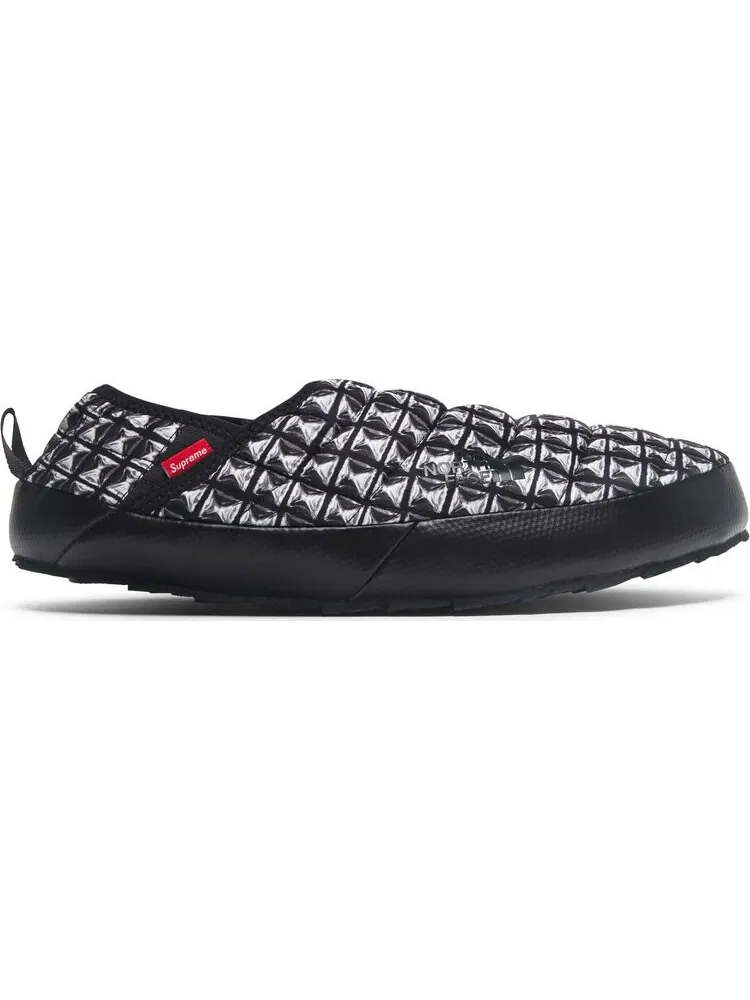 Кроссовки Supreme x Traction Mule Black Studded Print — изображение 1 из 8, черный