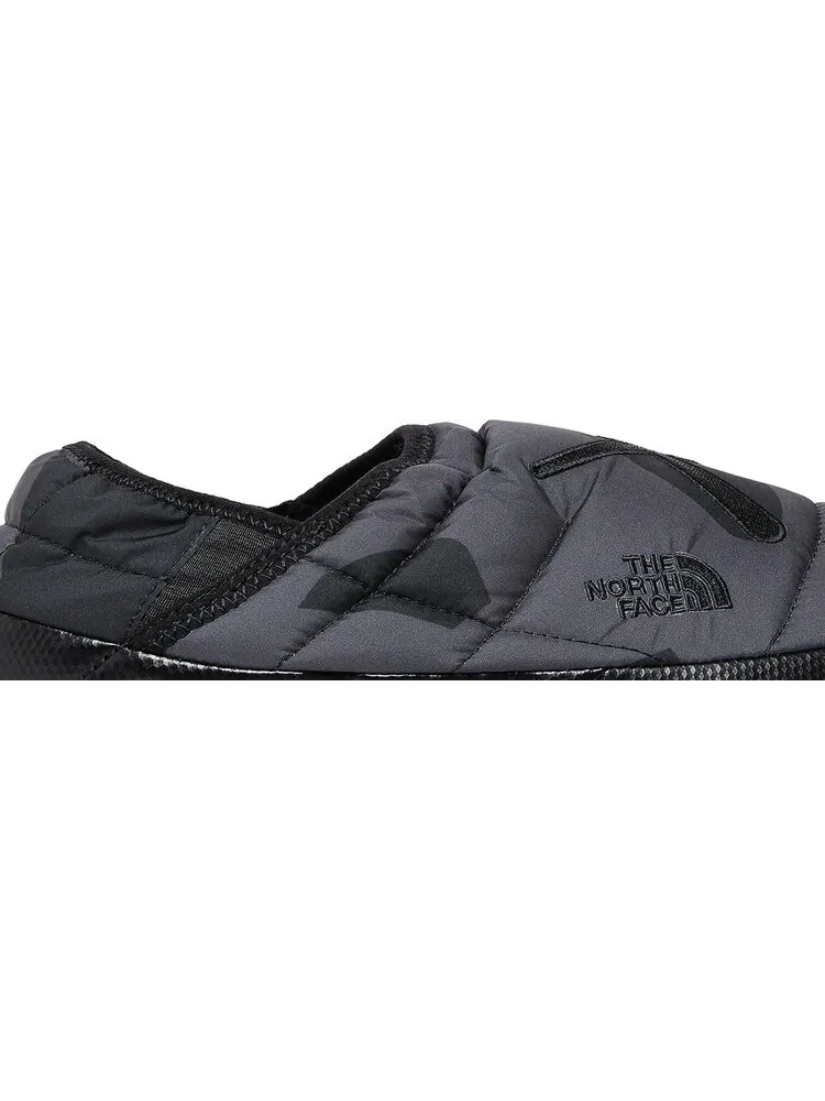 Кроссовки KAWS x ThermoBall Traction Mule VP Black Camo — изображение 2 из 8, черный