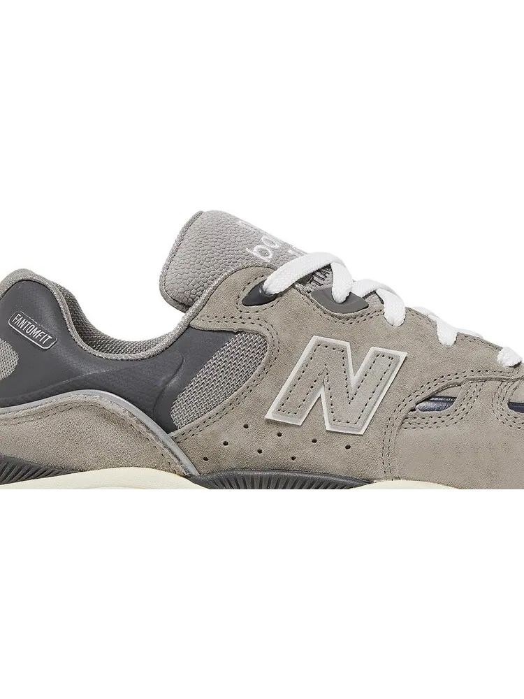 Кроссовки New Balance Tiago Lemos x Numeric 1010 'Grey' — изображение 2 из 8, серый