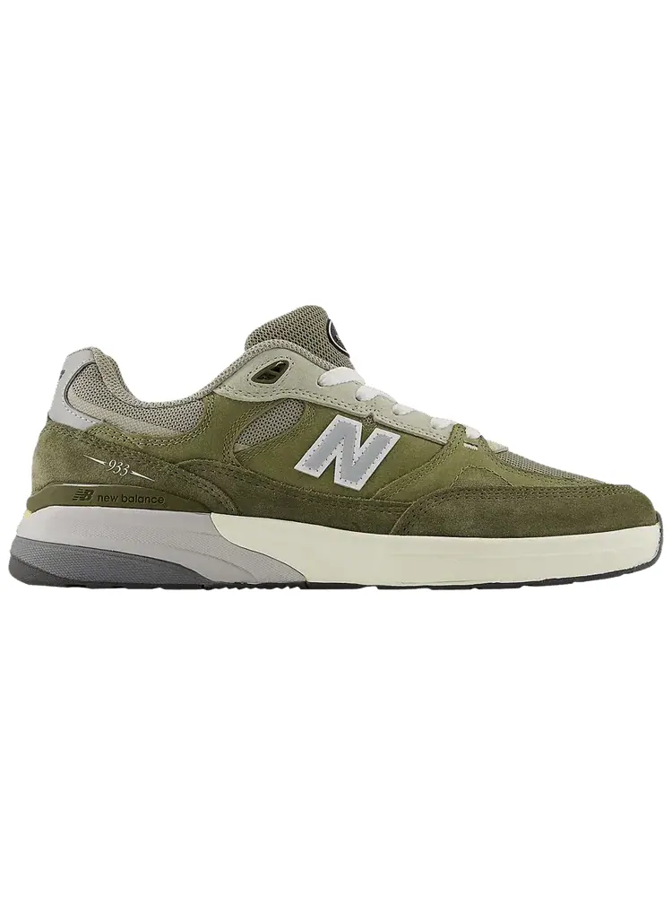 Кроссовки New Balance Andrew Reynolds x Numeric 933 'Olivine' — изображение 1 из 1, зеленый