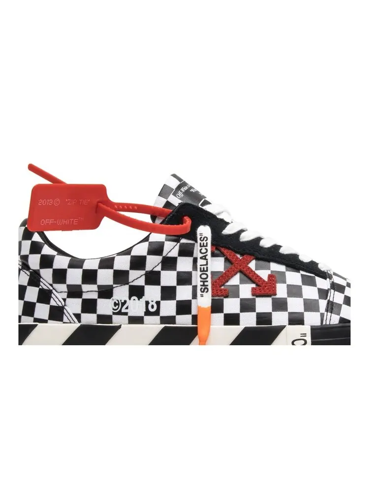 Кроссовки Off-White OFF-WHITE Vulc Low Top 'Checkered Black White' — изображение 2 из 4, белый