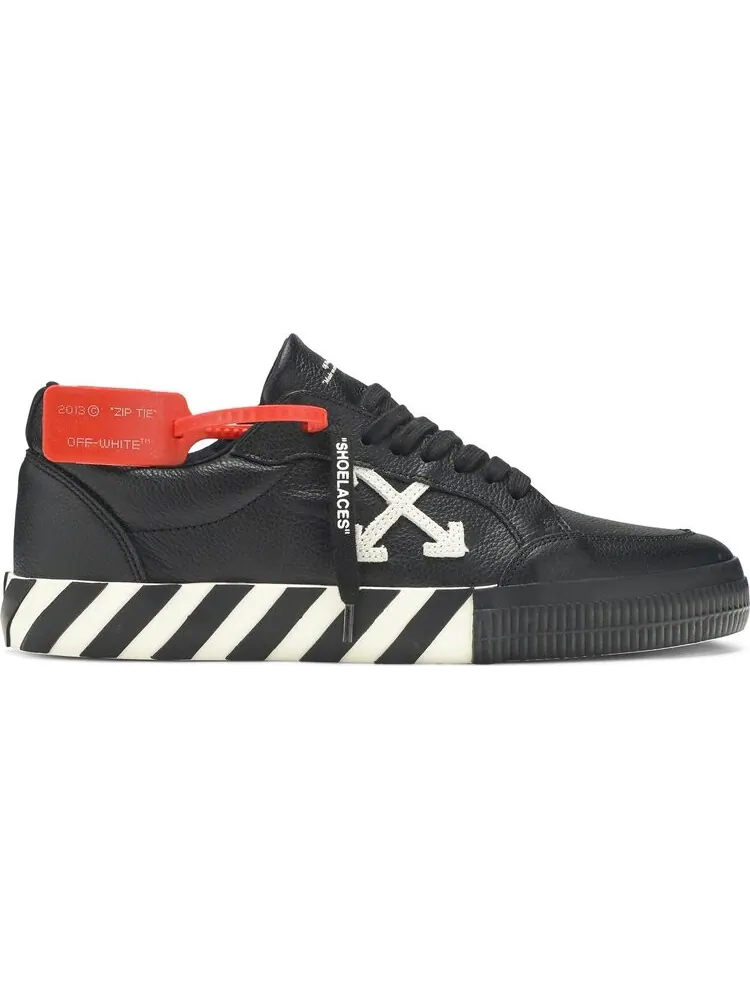 Кроссовки Off-White Vulcanized Low Black White — изображение 1 из 8, черный