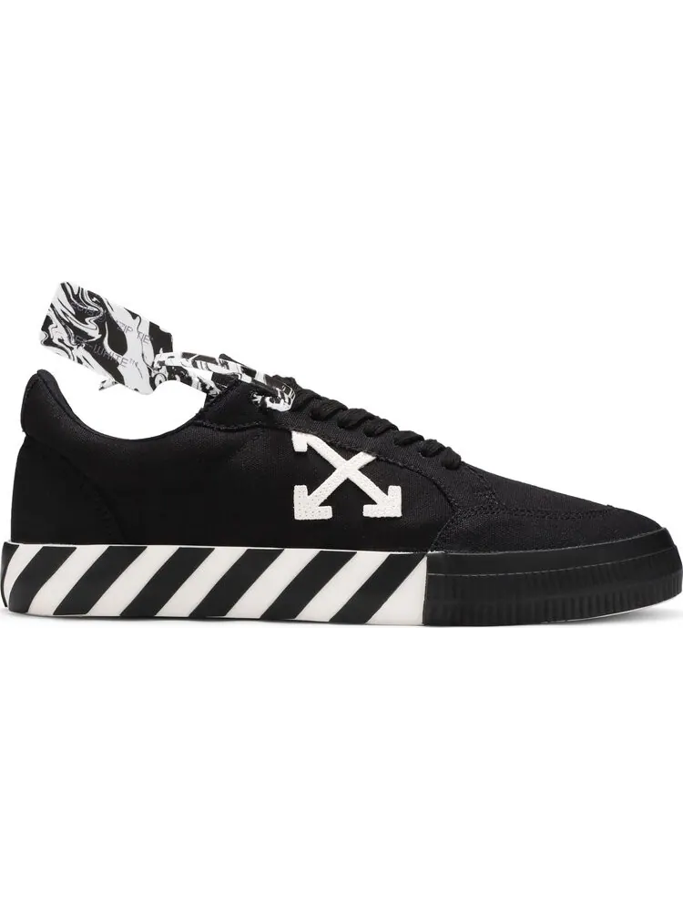 Кроссовки Off-White Vulc Sneaker Low Black White — изображение 1 из 8, черный