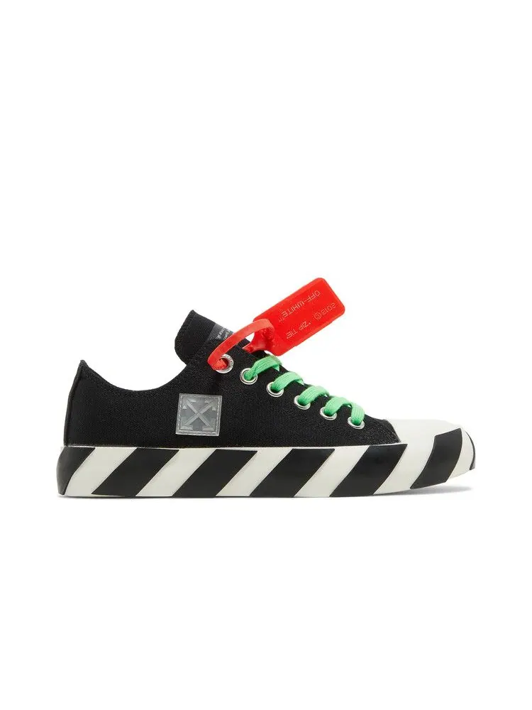 Кроссовки Off-White Vulc Sneaker — изображение 1 из 8, черный