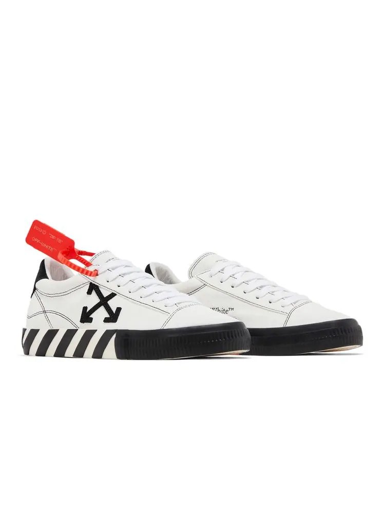 Кроссовки Off-White Wmns Arrow Vulcanized Low 'White Black' — изображение 8 из 8, белый черный