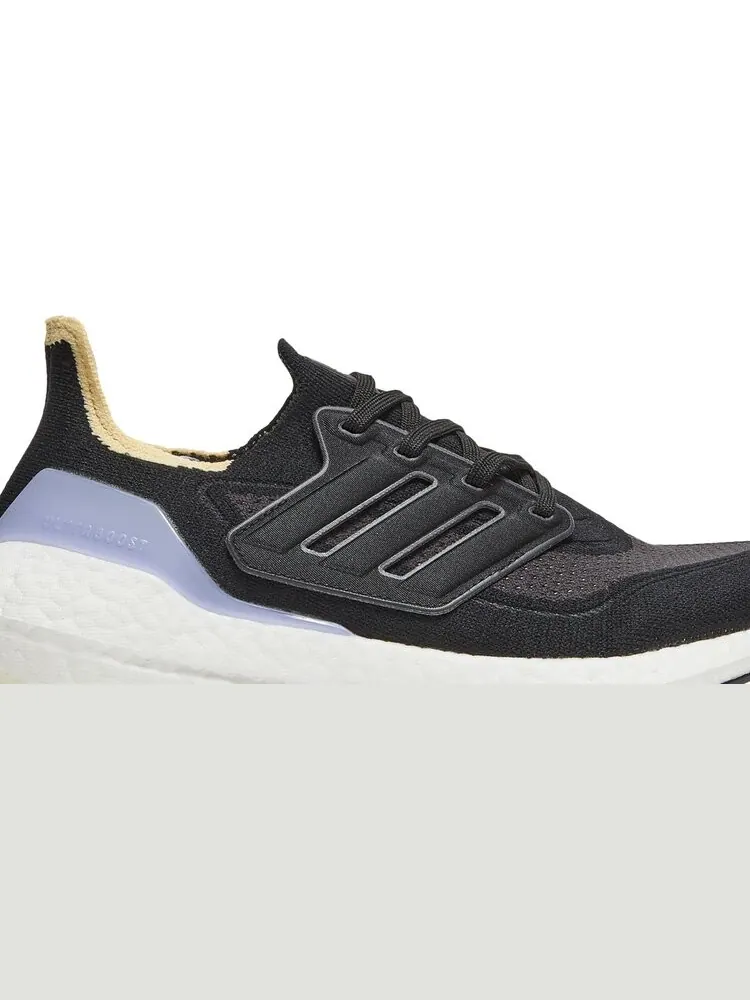 Кроссовки Adidas Wmns UltraBoost 21 'Black Violet Tone' — изображение 2 из 8, черный