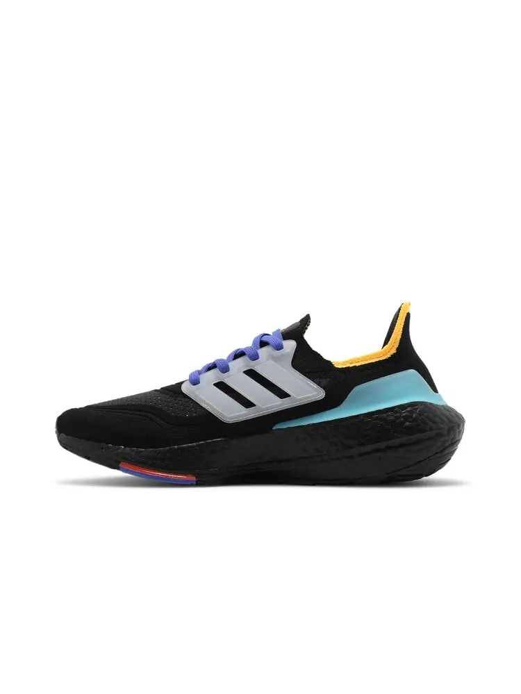 Кроссовки Adidas UltraBoost 21 — изображение 3 из 4, черный