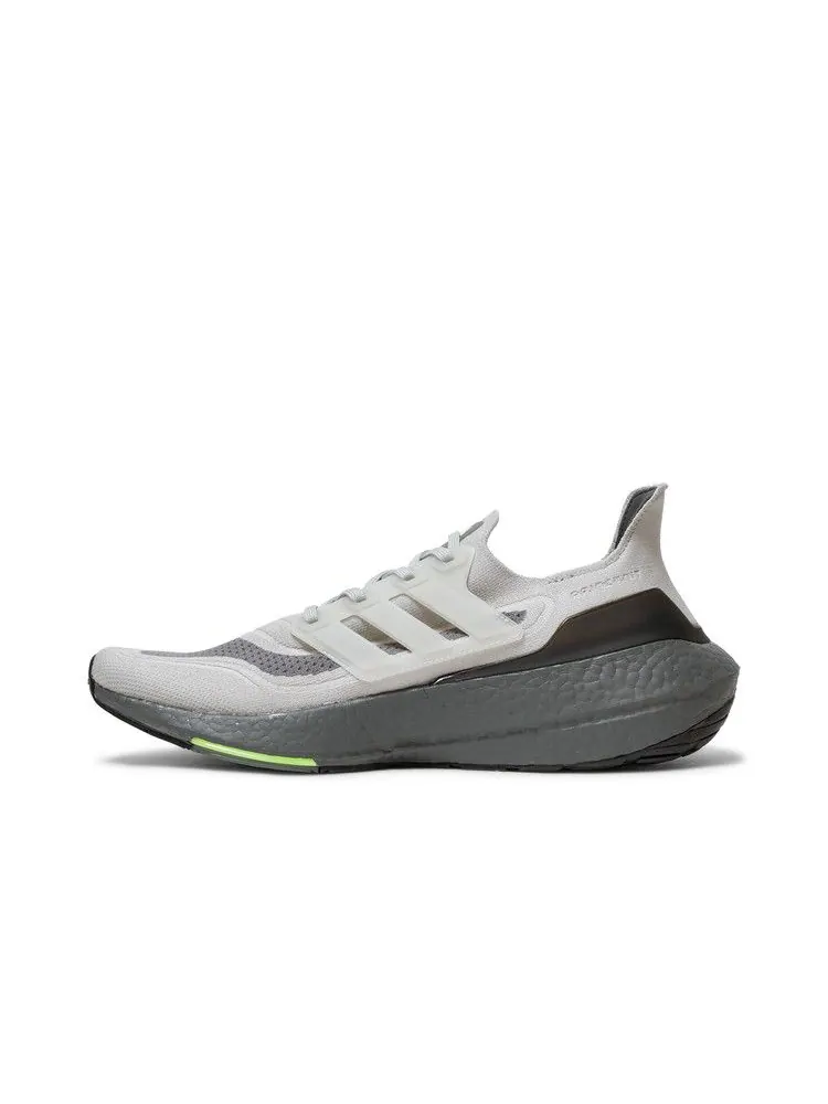Кроссовки adidas UltraBoost 21 'Grey Volt' — изображение 4 из 9, серый