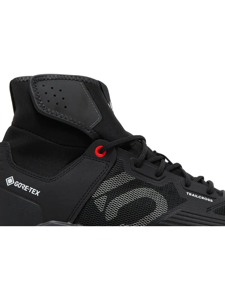 Кроссовки Adidas Five Ten Trailcross GTX 'Core Black' — изображение 2 из 8, черный
