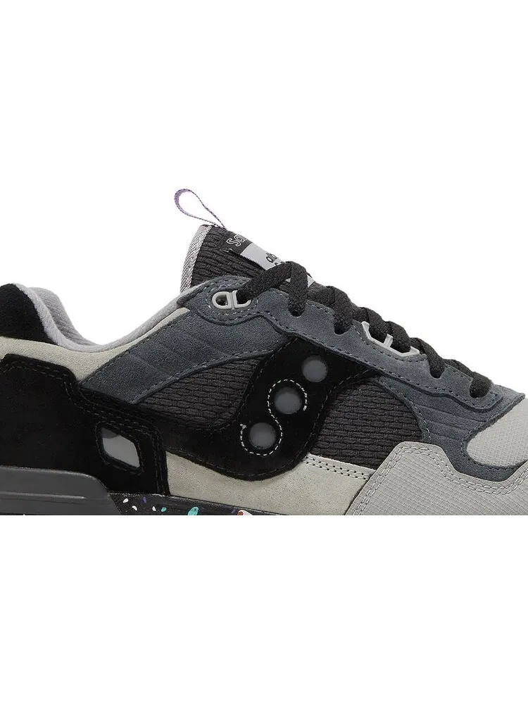 Кроссовки Saucony Albino & Preto x Shadow 5000 Jiujitsu — изображение 2 из 8, серый