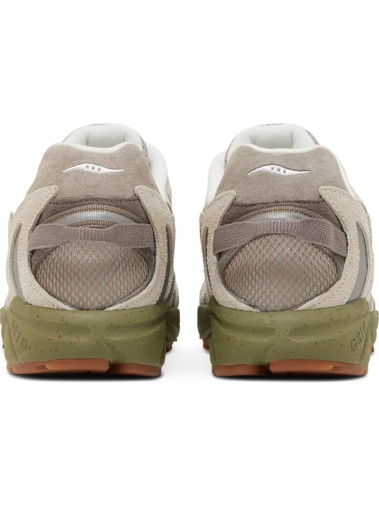 Кроссовки Saucony Raised By Wolves x Grid Azura 2000 Pack Leader — изображение 6 из 8, серый