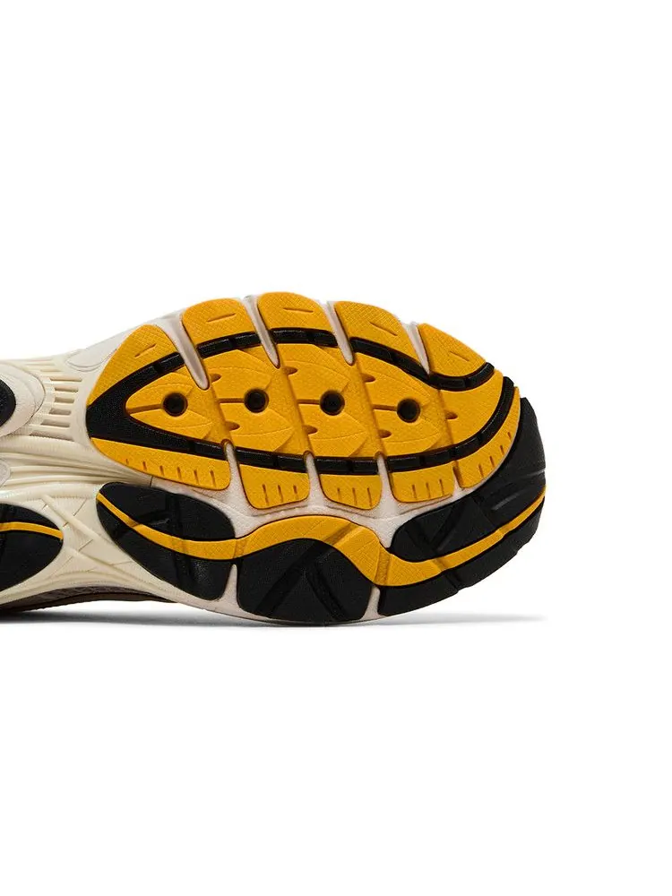 Кроссовки Saucony ProGrid Omni 9, Tomorrow, Meet Yesterday Pack - Pollen — изображение 5 из 8, белый