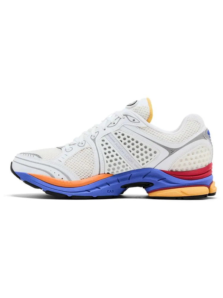 Кроссовки Saucony ProGrid Triumph 4 'Galaxy Pack' — изображение 3 из 8, белый