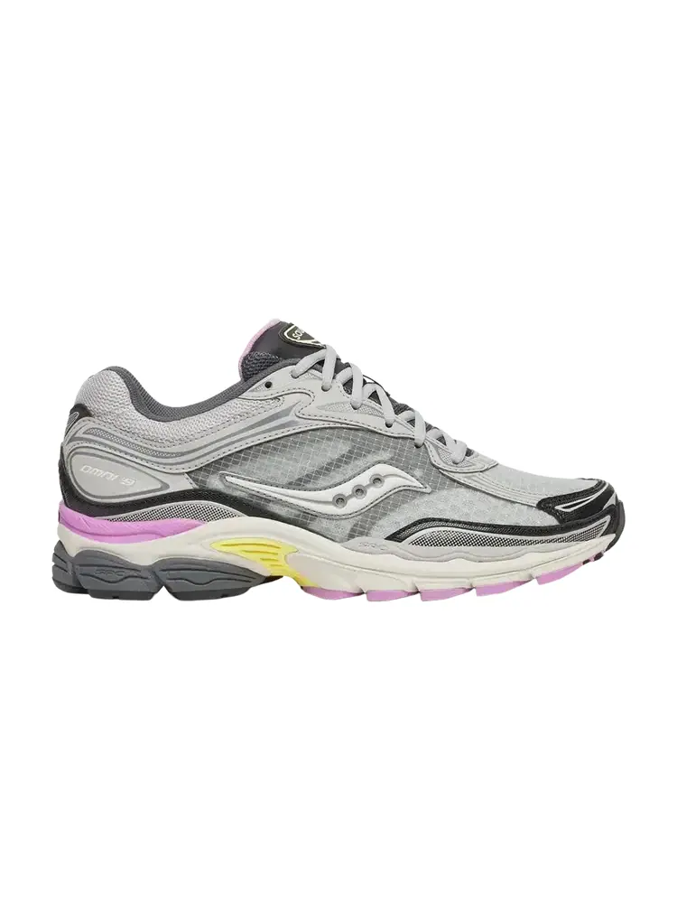 Кроссовки Saucony ProGrid Omni 9 Distract — изображение 1 из 1, черный