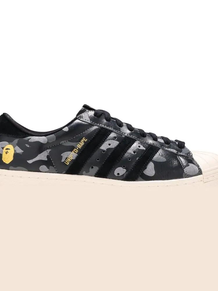 Кроссовки Adidas A Bathing Ape x Undeafeated x Superstar 80s 'Black Camo' — изображение 2 из 8, черный