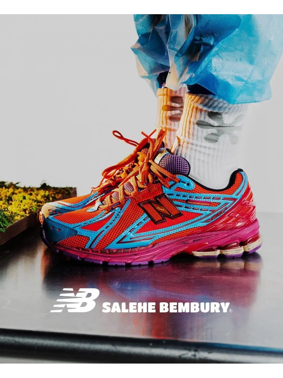 Кроссовки New Balance 1906R x Salehe Bembury 'Heat Be Hot - Magma' — изображение 8 из 12, синий/оранжевый