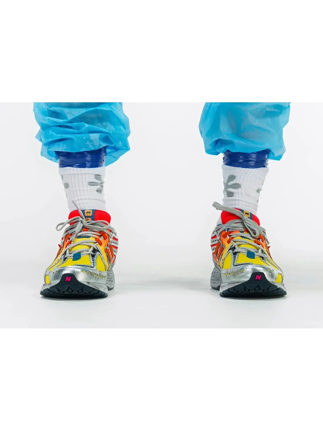 Кроссовки New Balance 1906R x Salehe Bembury 'Heat Be Hot - Lava' — изображение 7 из 12, желтый/красный