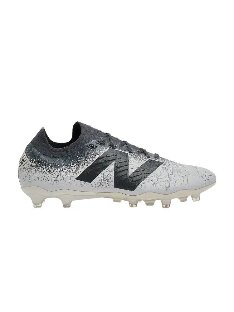 Кроссовки New Balance Tekela v4+ Pro Low FG — изображение 1 из 1, серый