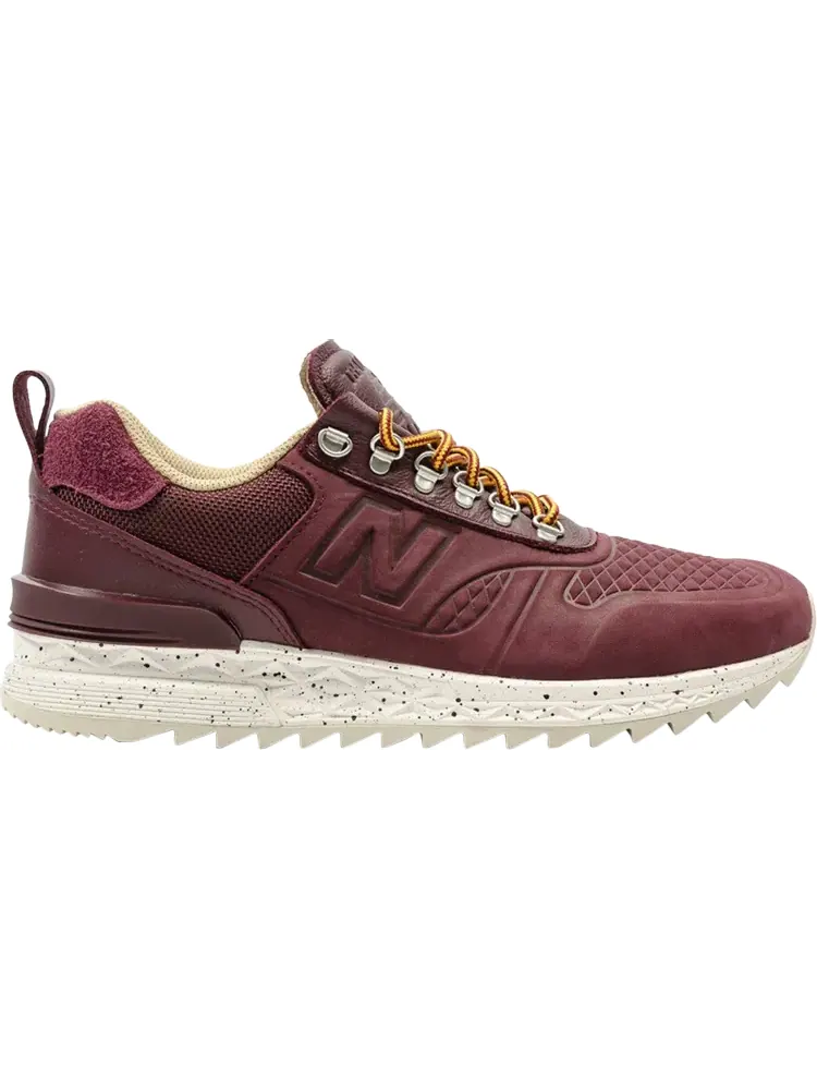 Кроссовки New Balance Trailbuster All-Terrain — изображение 1 из 1, красный
